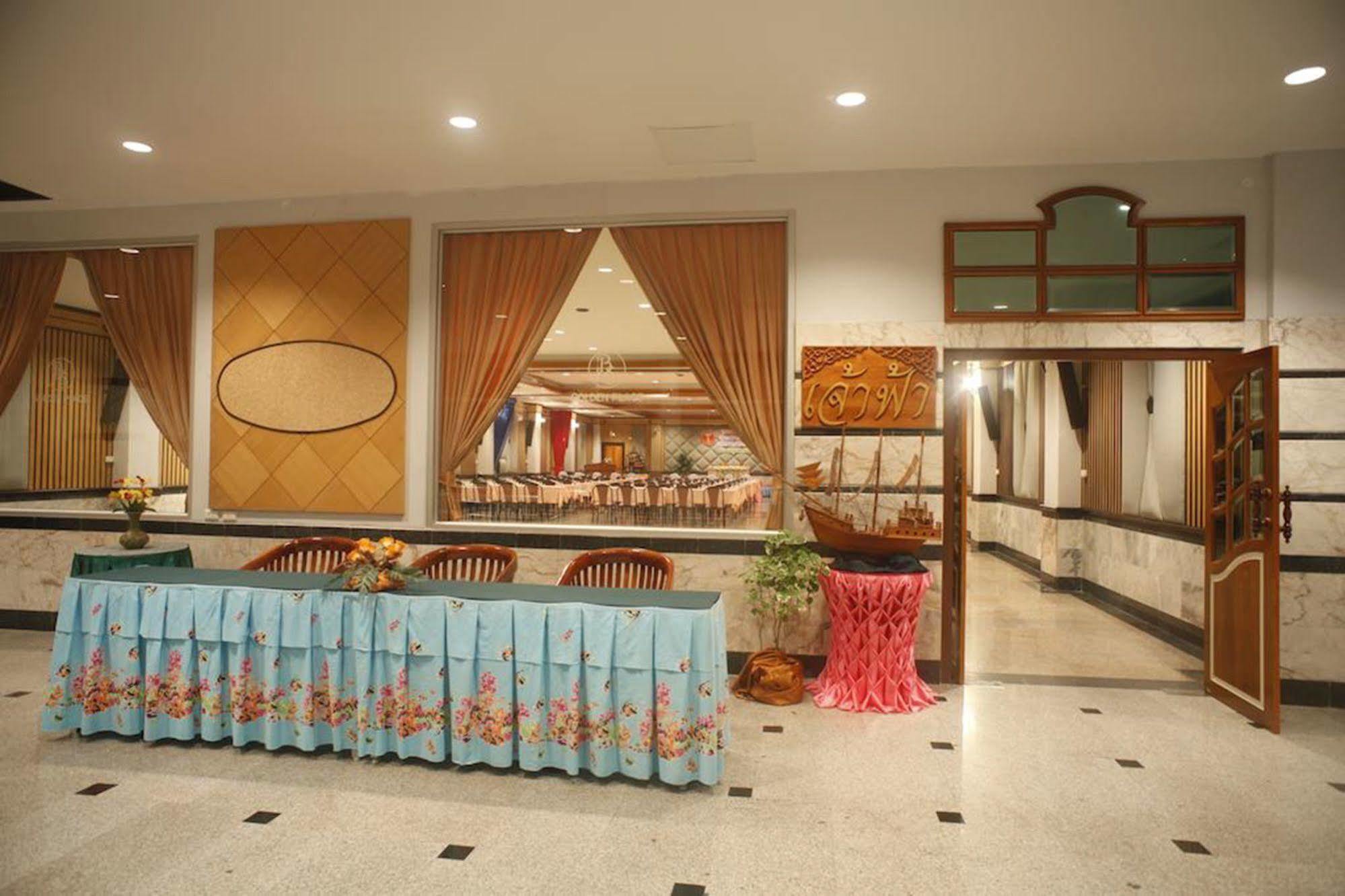 Boon Siam Hotel Krabi Exterior photo